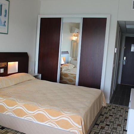 Medis Resort Hotel Ildir Buitenkant foto