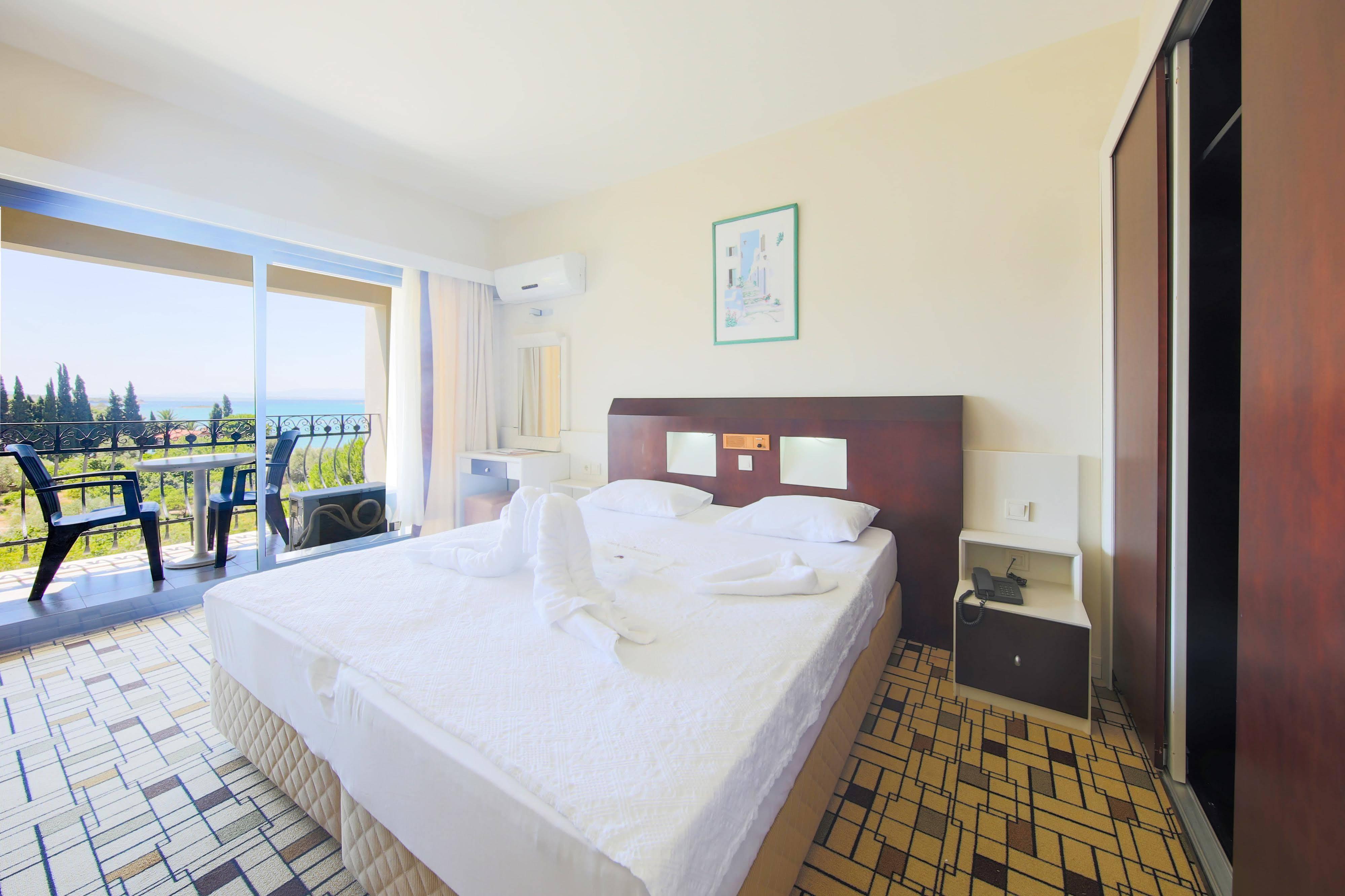 Medis Resort Hotel Ildir Buitenkant foto